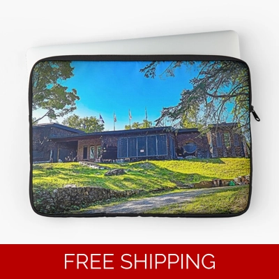 Le Studio Laptop Sleeve Building 2020